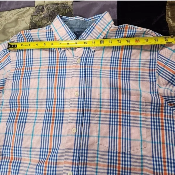 Men's Plaid Saddlebred Button Down Shirt - Picture 9 of 11